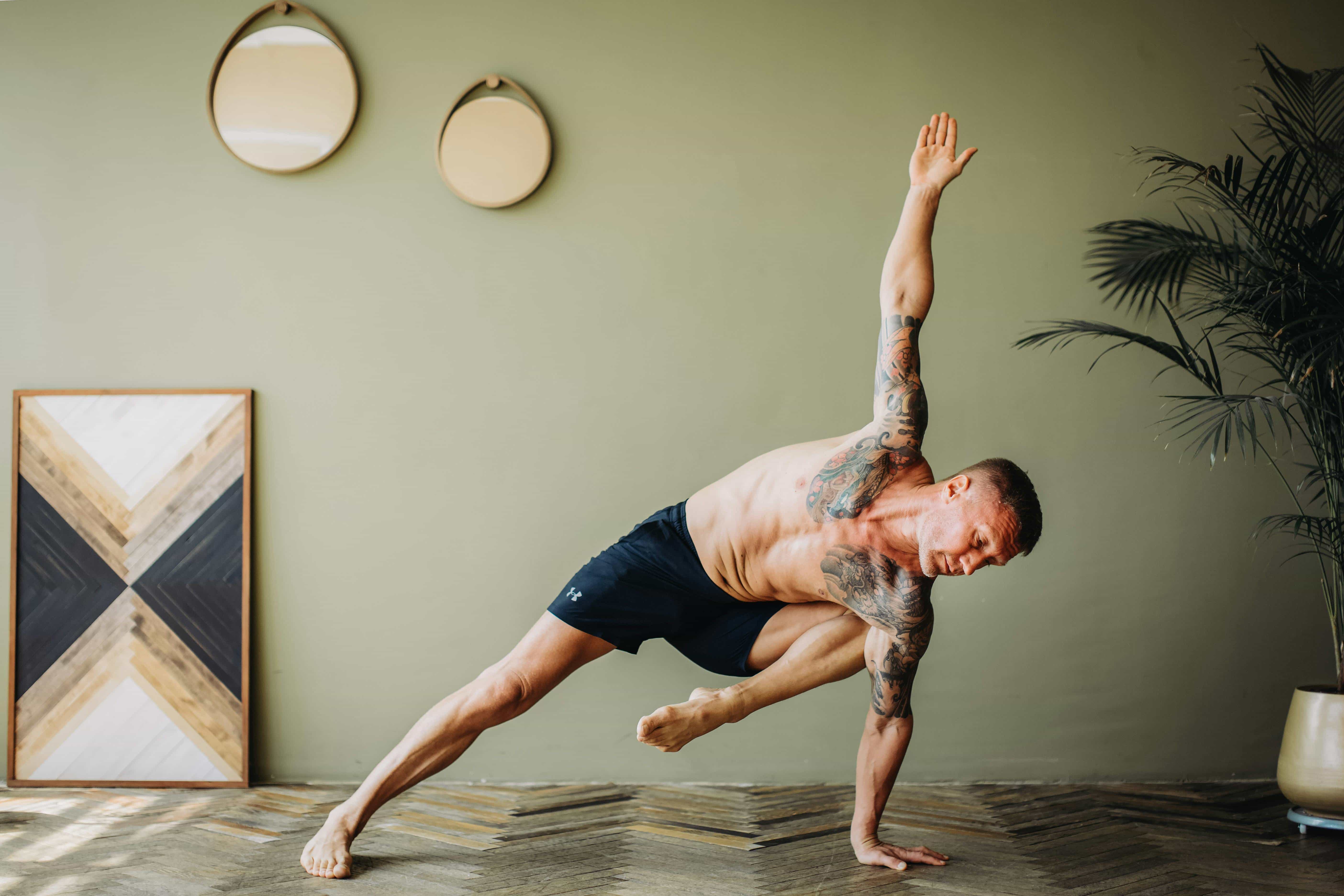 Tập gym tại nhà và phòng tập